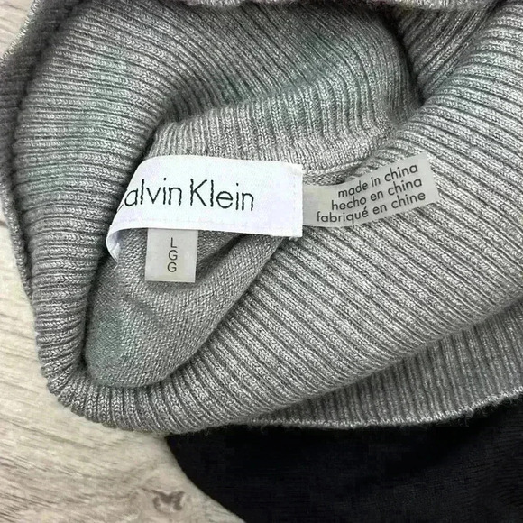Calvin Klein Grey & Black Striped Turtleneck Size Large - Picture 9 of 9